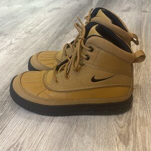NIKE Woodside 2 High ACG Cold Weather Boots